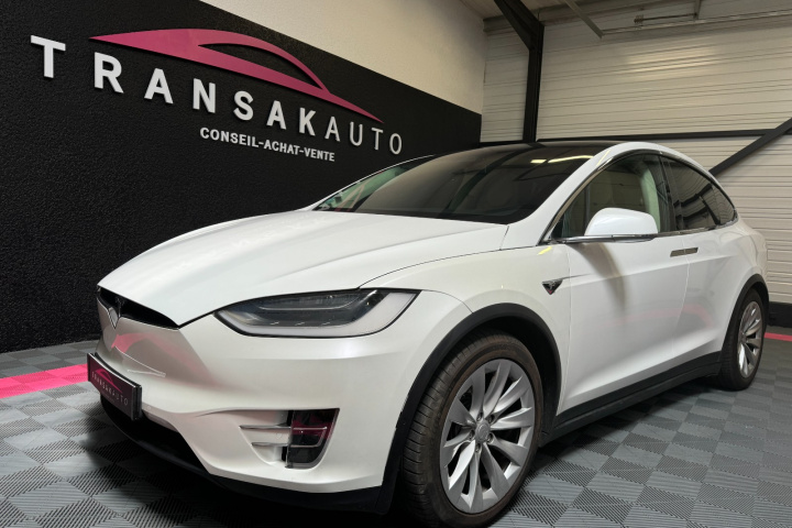 TESLA MODEL X