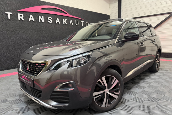 PEUGEOT 5008
