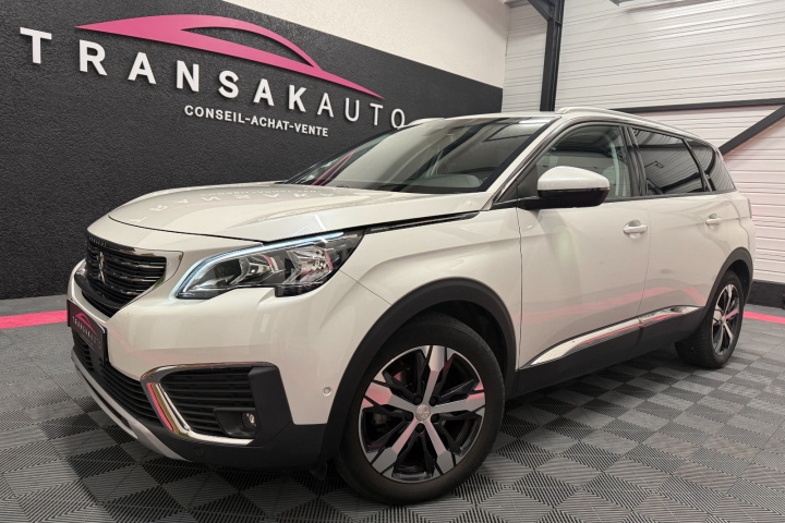 PEUGEOT 5008