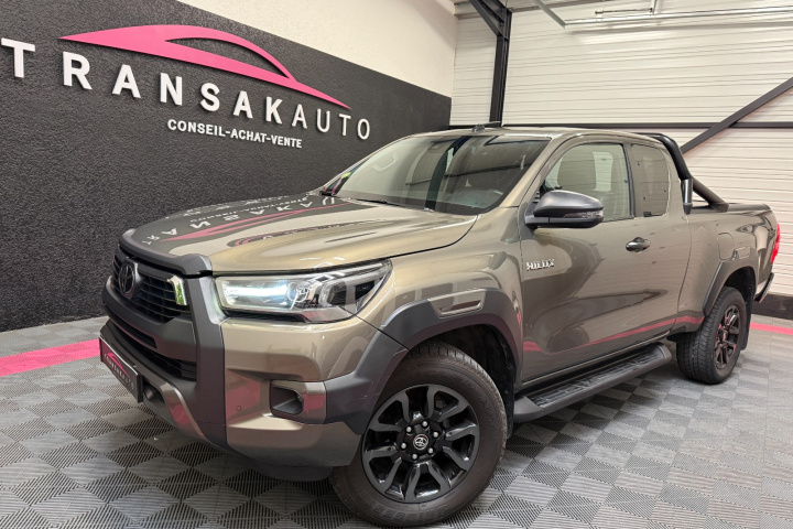 TOYOTA HILUX